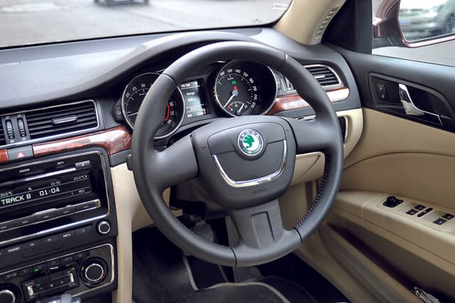 Skoda Superb Ambition review, test drive